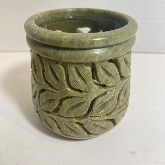 Vintage Yankee Candle Green Soapstone Carved Leaf Design Candle Holder or Tea Li - Picture 2 of 8